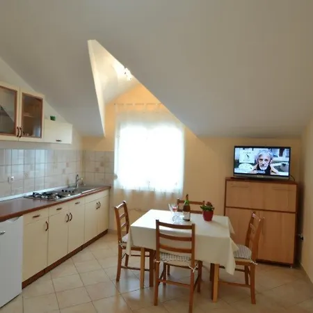 Appartement With Parking Space Sukosan, Zadar - 17027 *